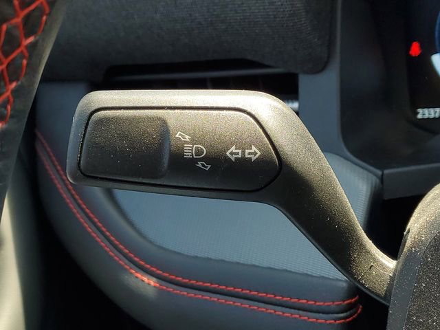 Used 2025 Ford Explorer ST-Line w/ ST-Line Street Pack AWD/4WD image 22