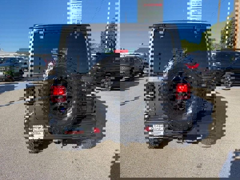 Used 2024 Jeep Wrangler Willys image 5