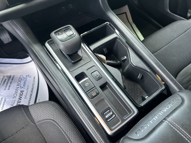 Certified 2022 Nissan Pathfinder SV FWD image 25