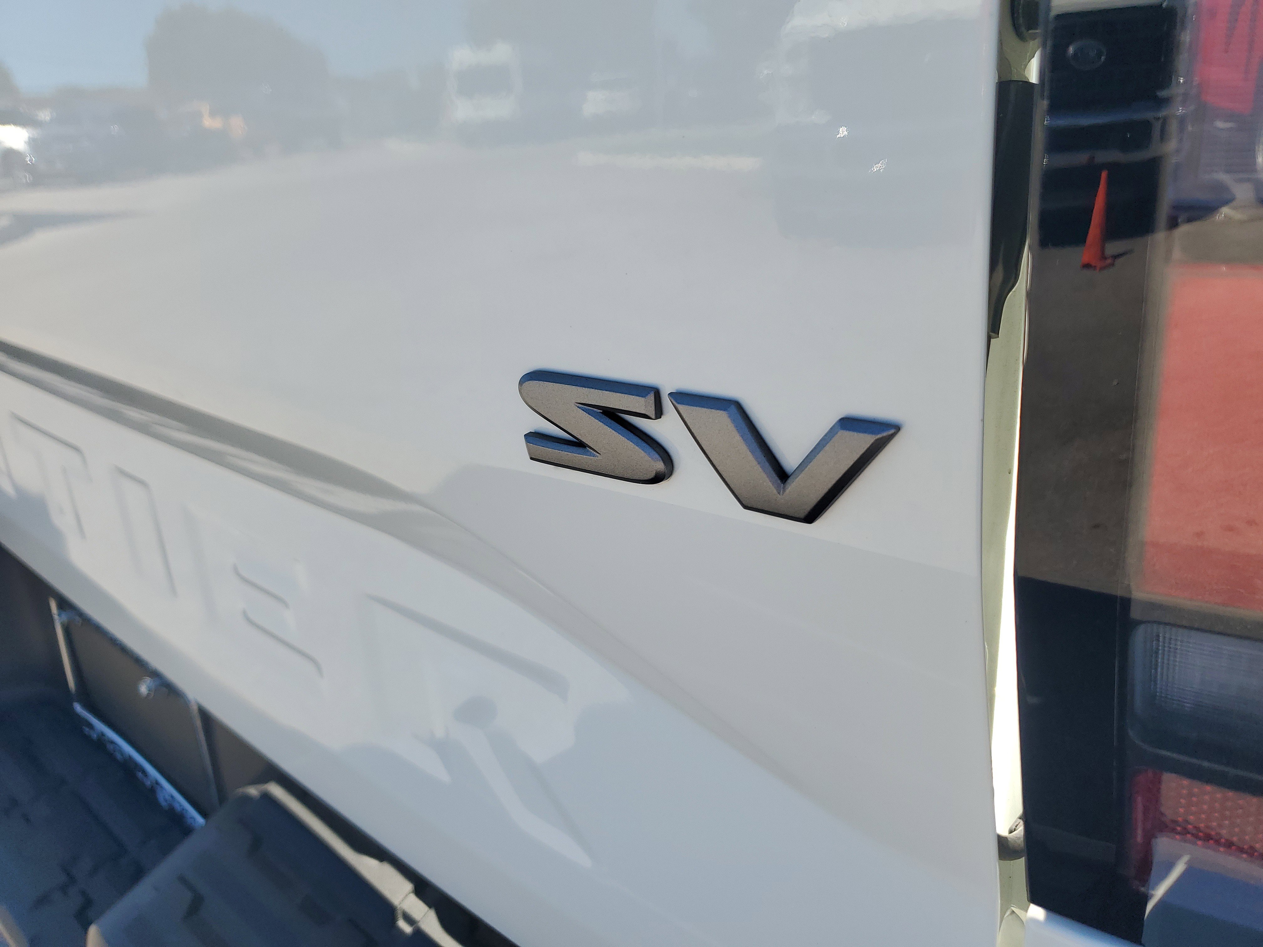 Used 2024 Nissan Frontier SV image 29