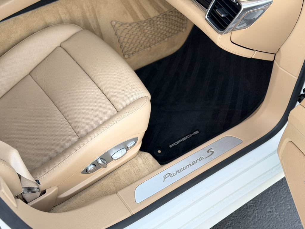 Used 2014 Porsche Panamera S RWD image 27