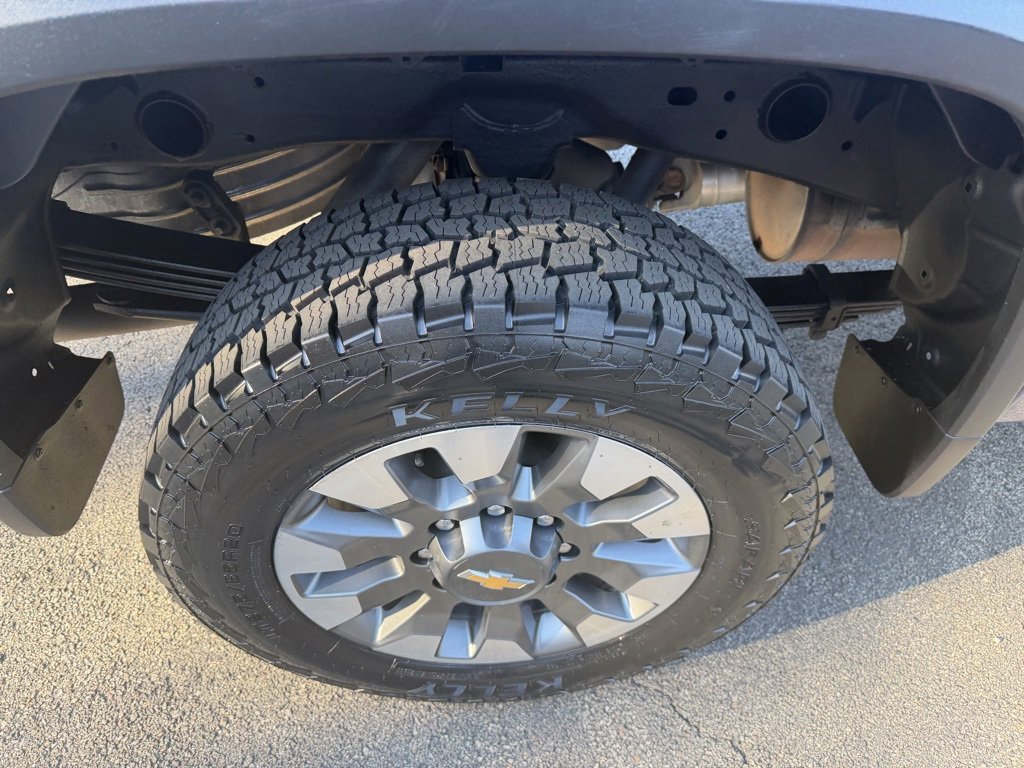 Used 2024 Chevrolet Silverado 2500 Custom image 10