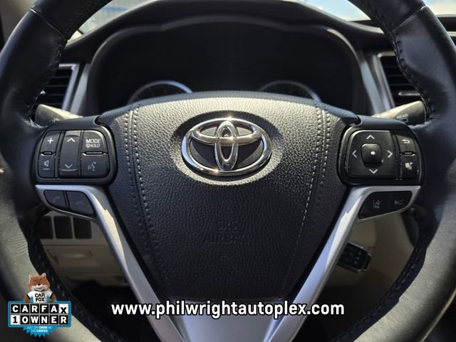 Used 2022 Toyota RAV4 LE FWD image 27