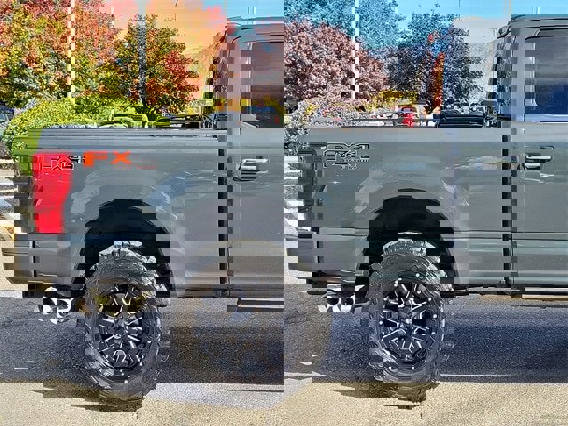 Used 2021 Ford F350 Platinum image 4