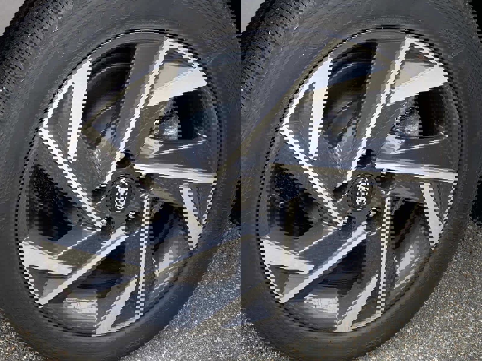 Used 2025 Hyundai Elantra Sport FWD image 22