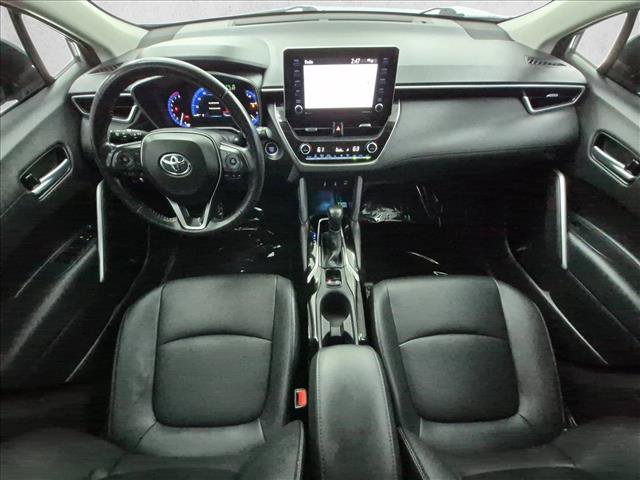 Used 2022 Toyota Corolla Cross XLE w/ Black Badges Package (TMS) FWD image 19