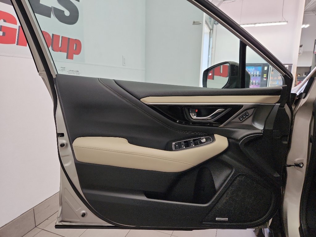 Used 2020 Subaru Outback Limited AWD/4WD image 8