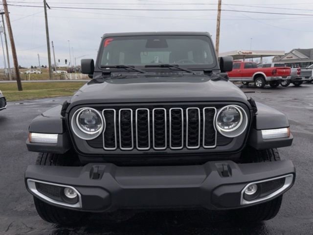 Used 2025 Jeep Wrangler Sahara 4xe image 3