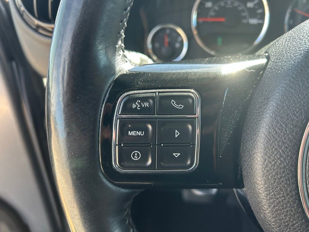 Used 2015 Jeep Wrangler Unlimited Sahara image 14