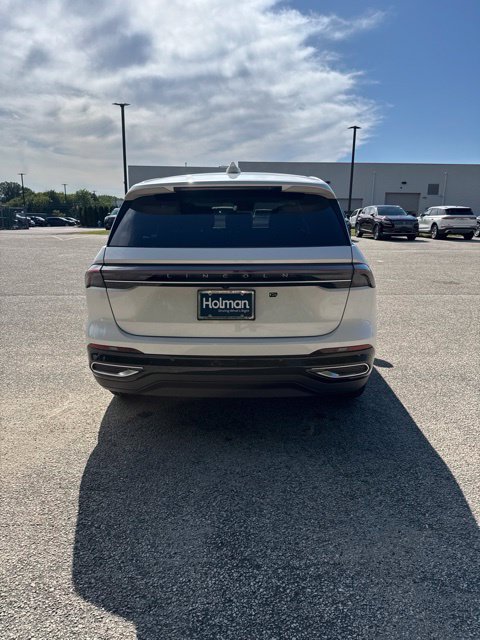 New 2026 Lincoln Nautilus Premier AWD/4WD image 6
