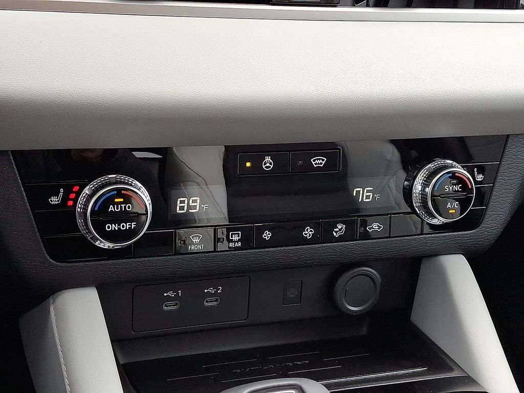 New 2026 Mitsubishi Outlander SE image 8