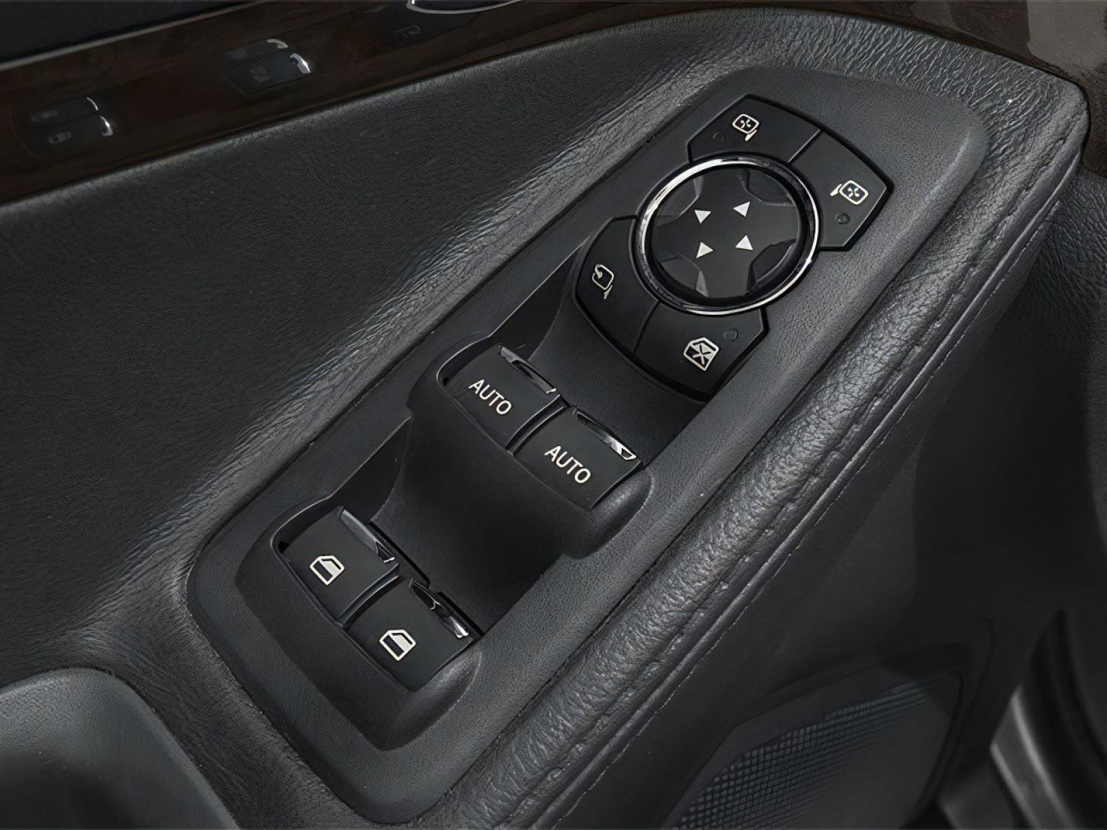 Used 2013 Ford Explorer Limited image 11