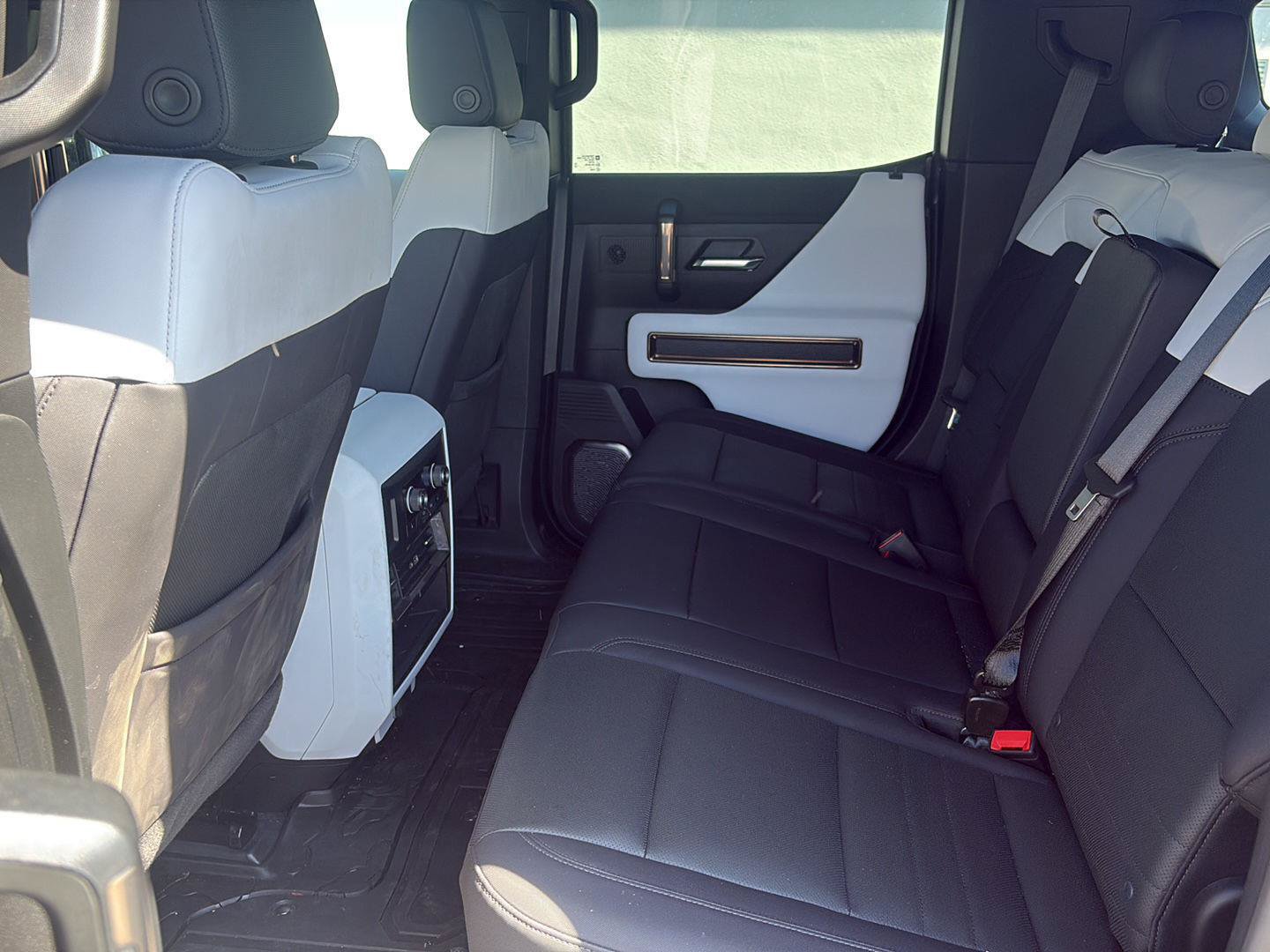 Used 2025 GMC Hummer EV 2X AWD/4WD image 11
