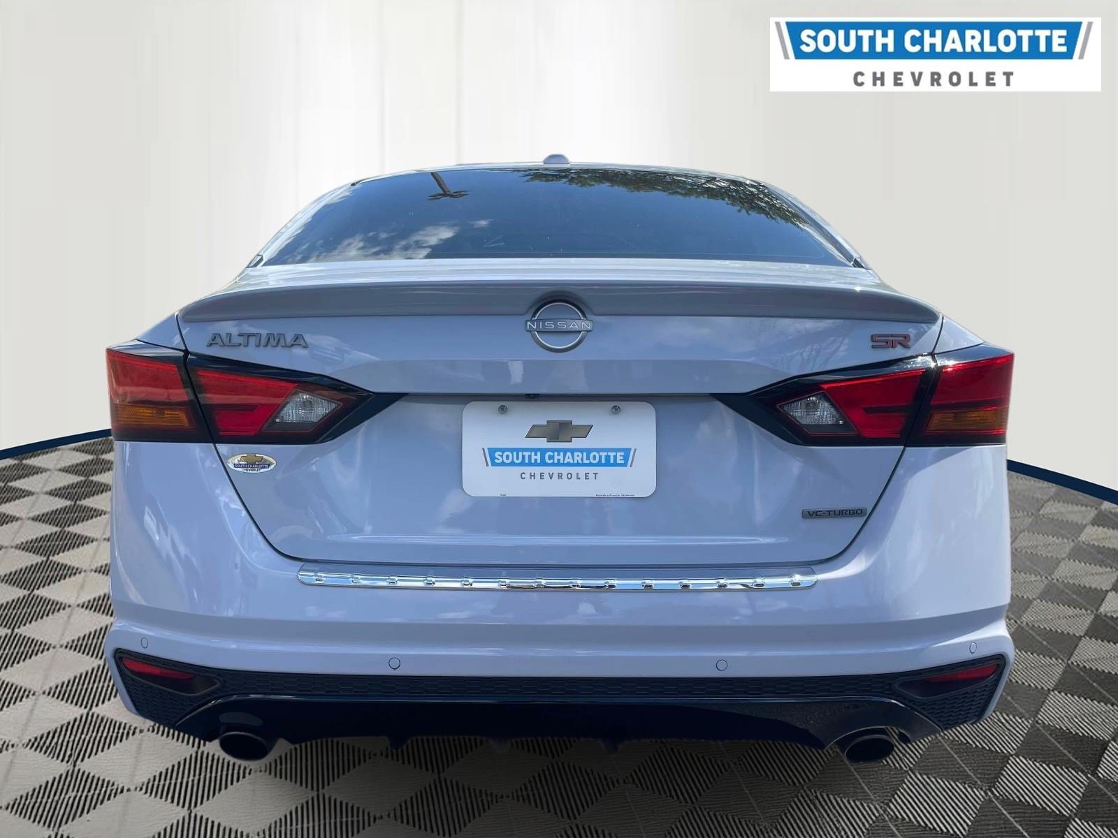 Used 2023 Nissan Altima 2.0 SR FWD image 5