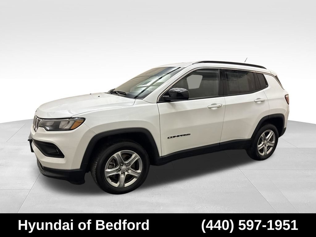 Used 2024 Jeep Compass Latitude AWD/4WD image 9
