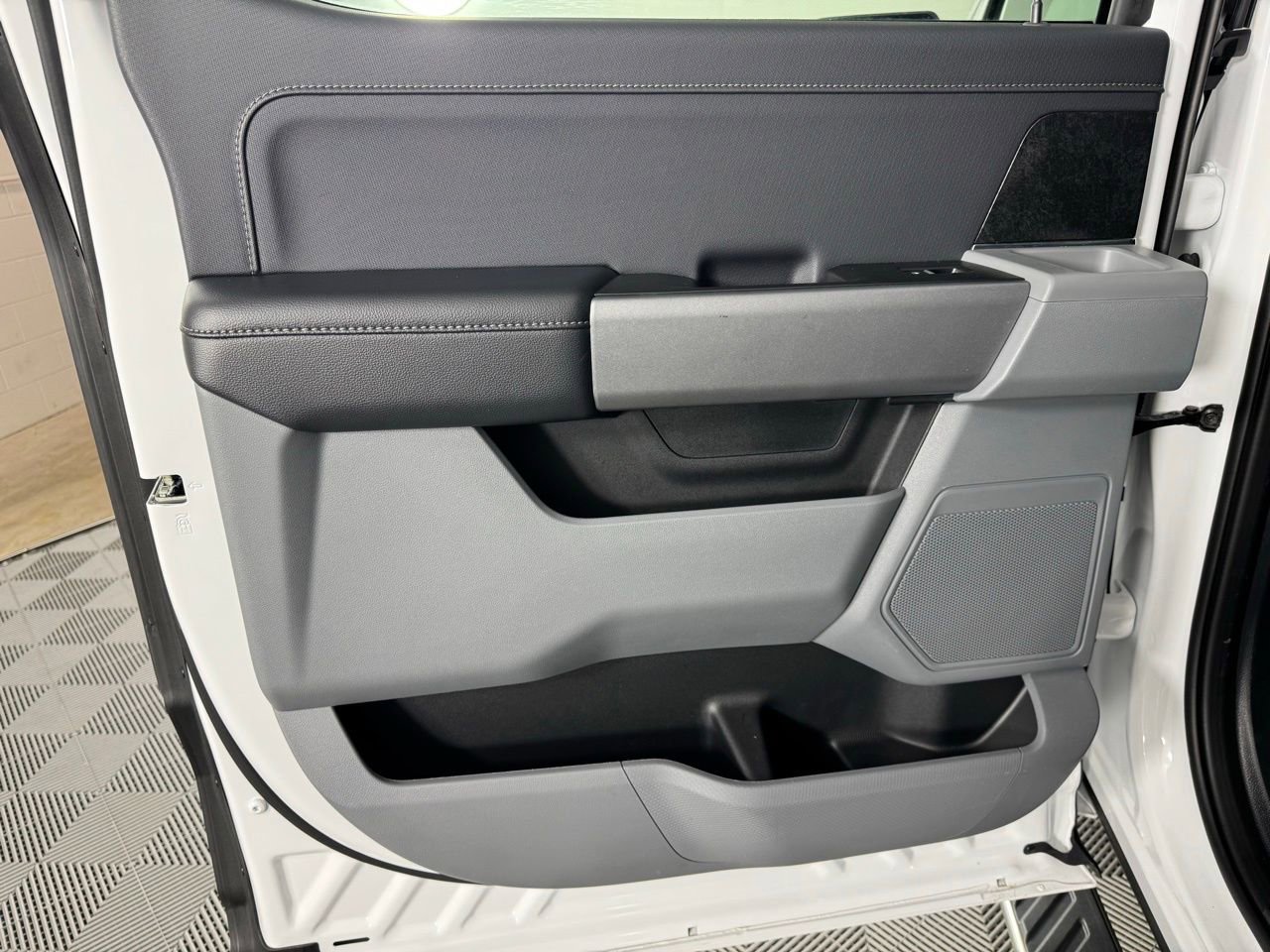 Used 2023 Ford F150 XLT w/ Equipment Group 302A High image 23