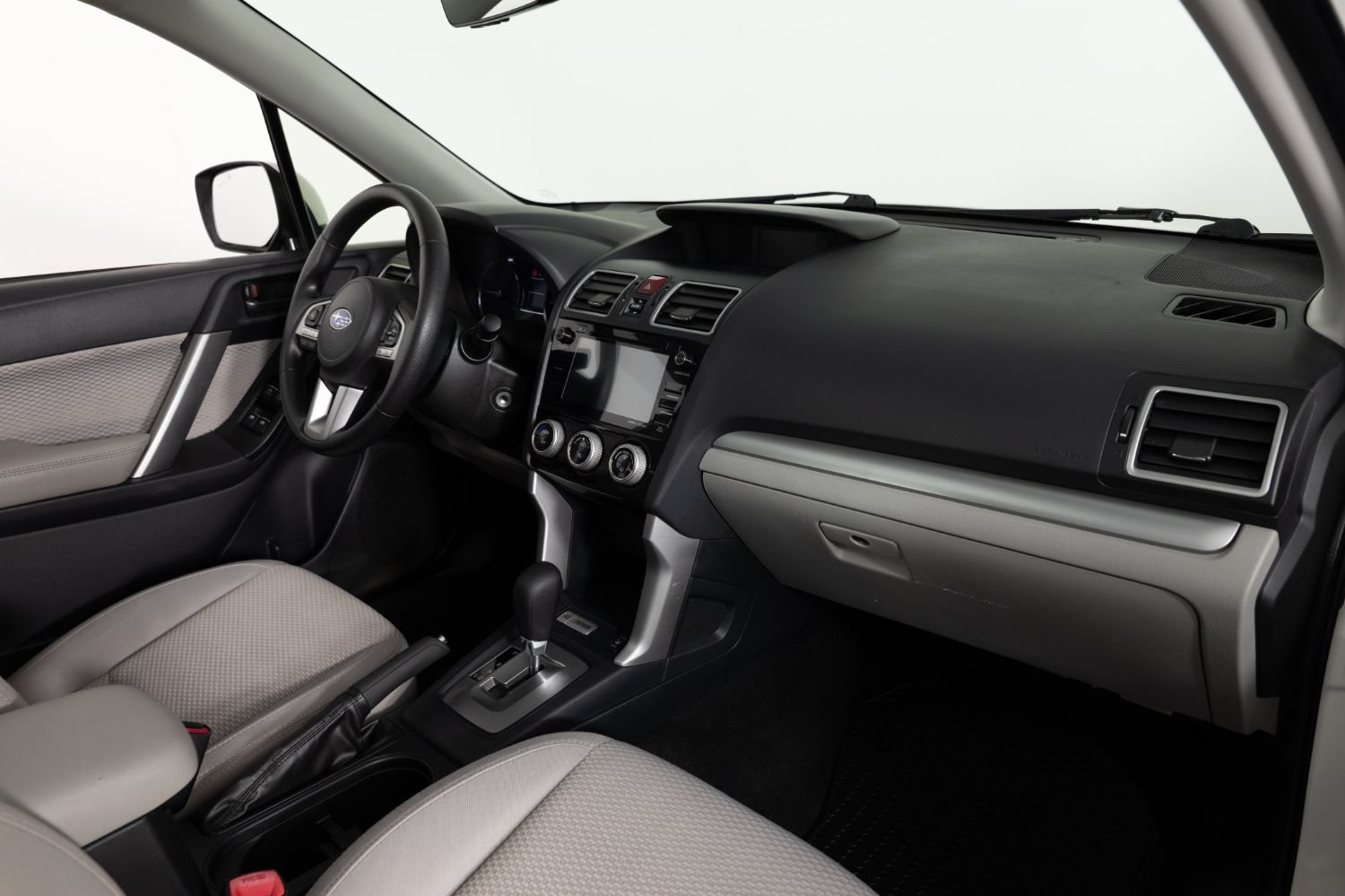 Used 2017 Subaru Forester 2.5i Premium AWD/4WD image 26