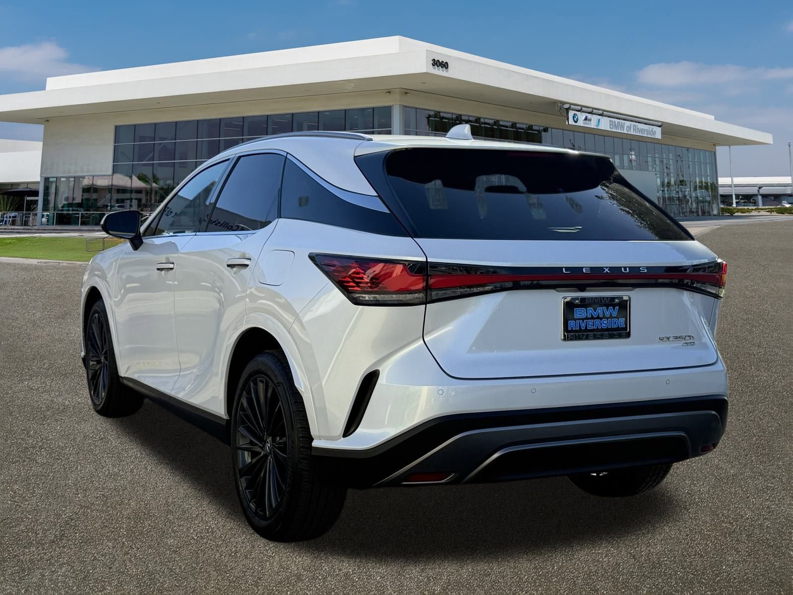 Used 2024 Lexus RX 350h 350h image 8