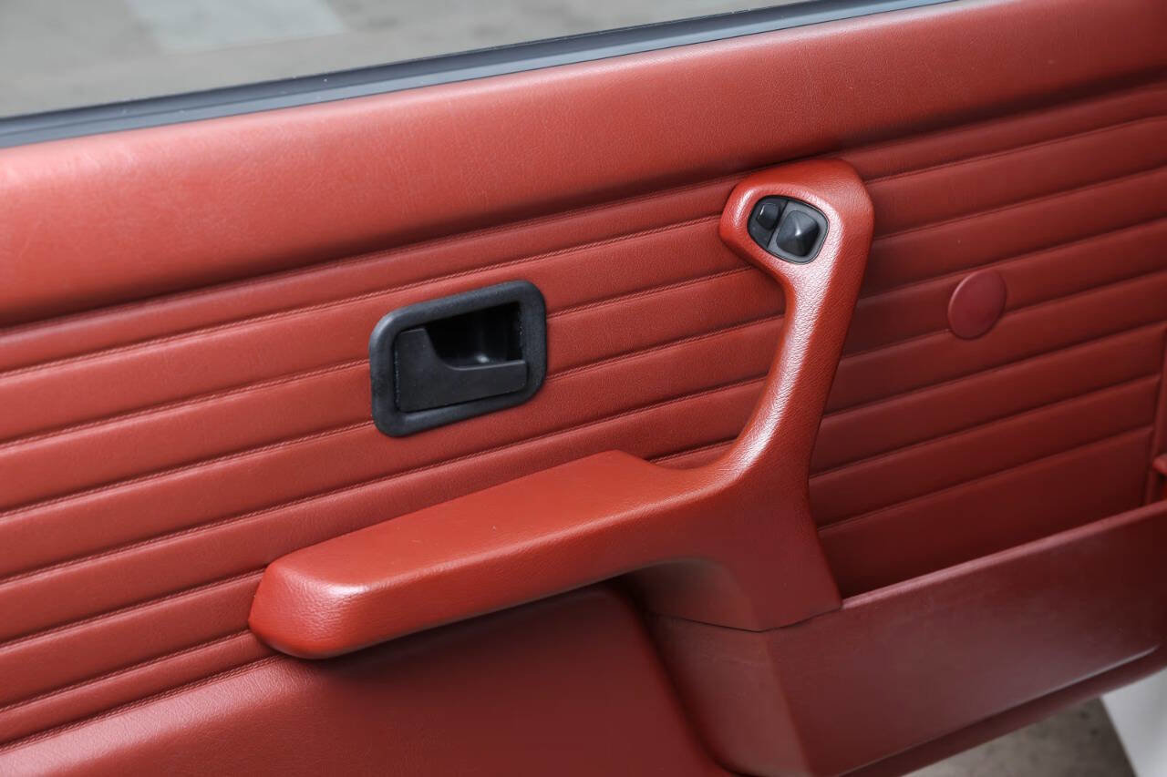 Used 1988 BMW M3 Coupe image 81