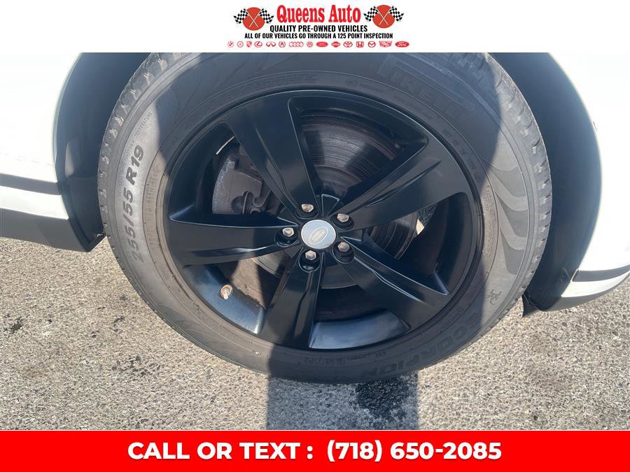 Used 2018 Land Rover Range Rover Velar S AWD/4WD image 32