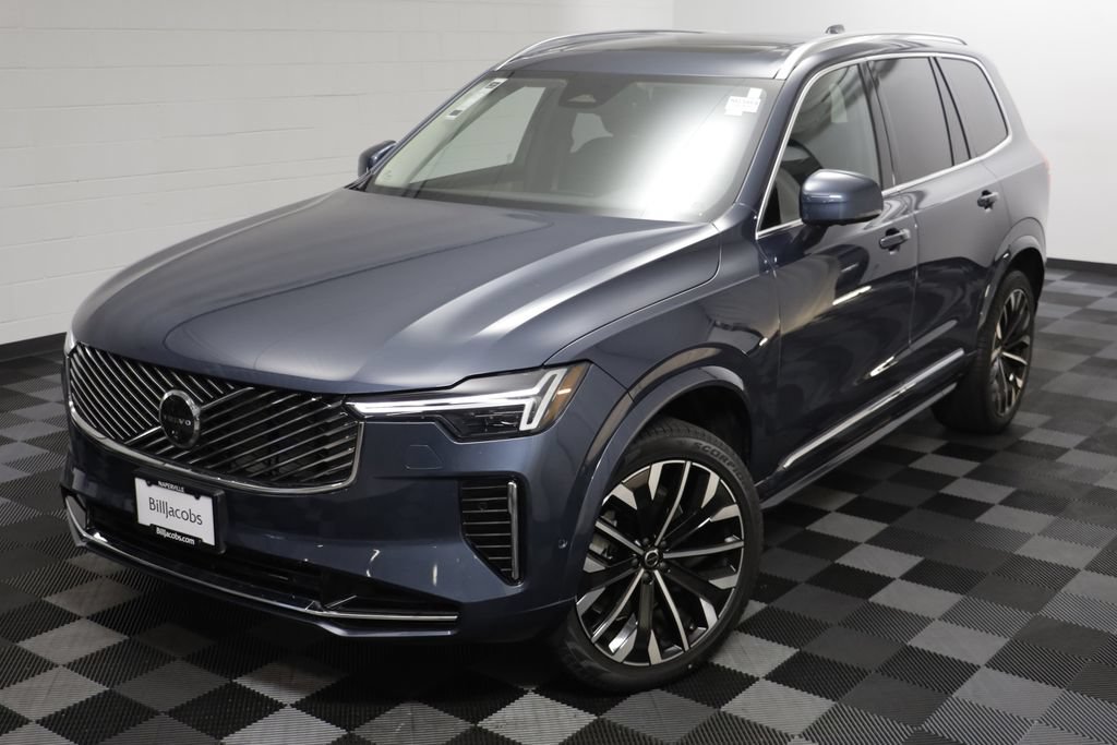Used 2025 Volvo XC90 B5 Plus AWD/4WD image 2