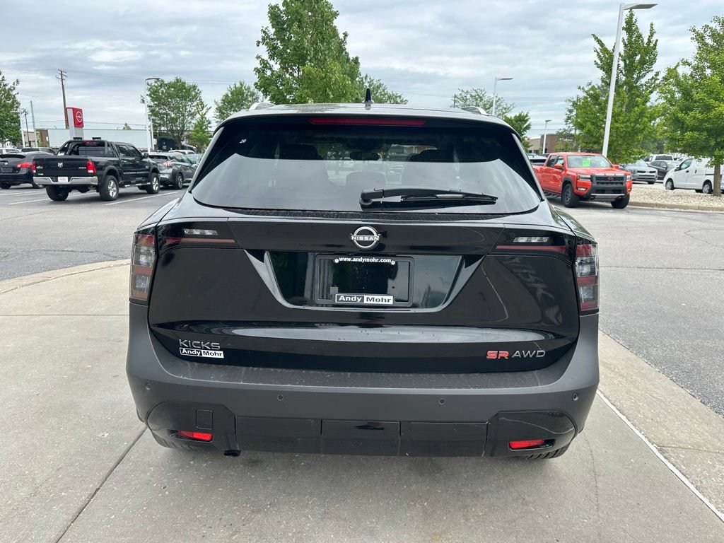 New 2026 Nissan Kicks SR w/ SR Premium Package AWD/4WD image 11