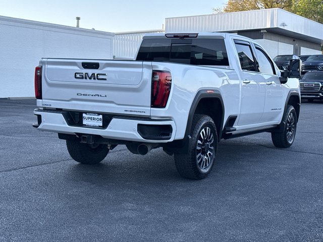 Used 2024 GMC Sierra 2500 Denali Ultimate AWD/4WD image 3