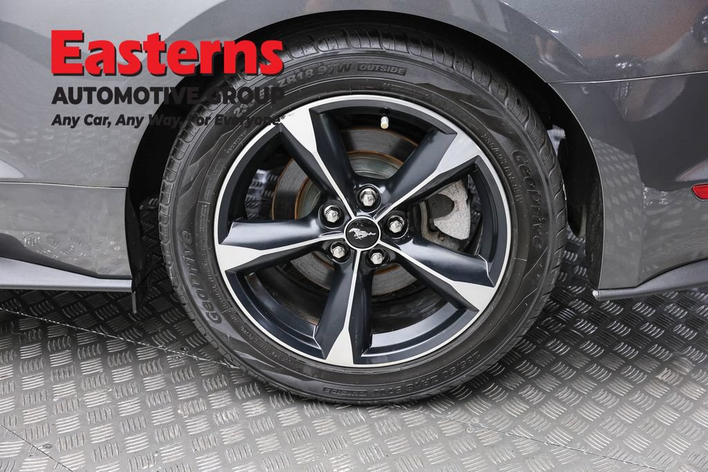 Used 2019 Ford Mustang Coupe RWD image 8
