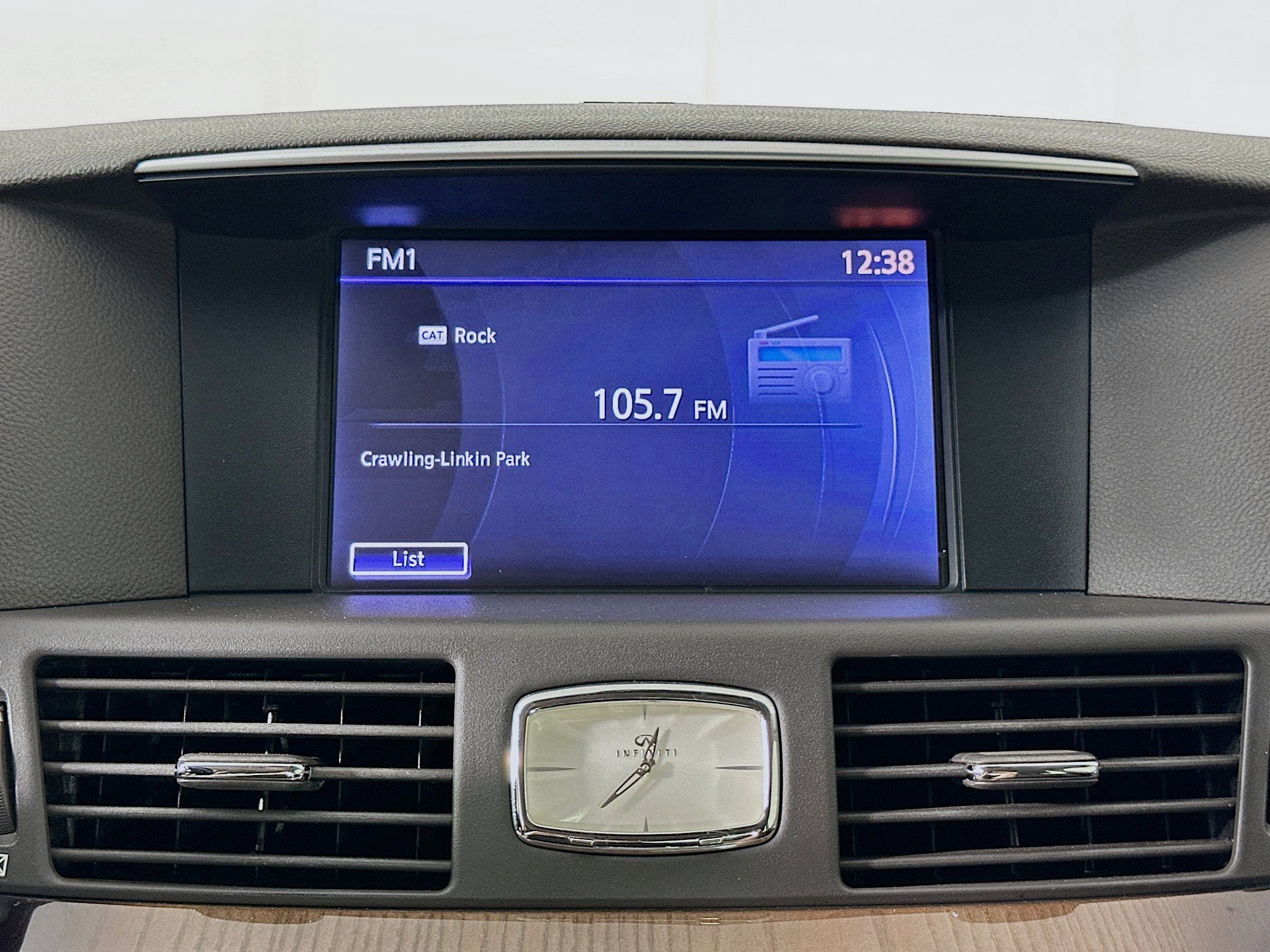 Used 2013 INFINITI M37 w/ Premium Pkg RWD image 19