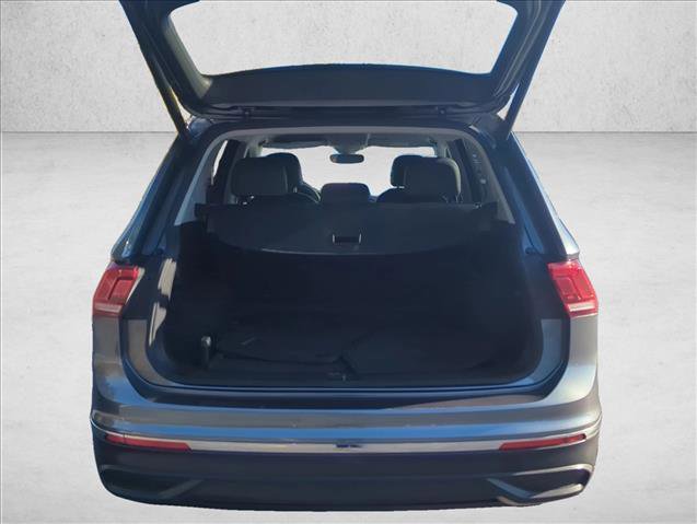 Used 2022 Volkswagen Tiguan SE image 6