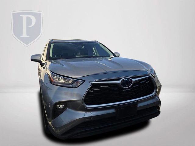 Used 2020 Toyota Highlander XLE image 11