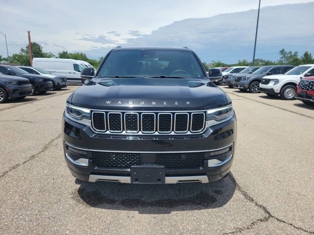 Used 2024 Jeep Wagoneer L Series II w/ Flexible Seating Group AWD/4WD image 20