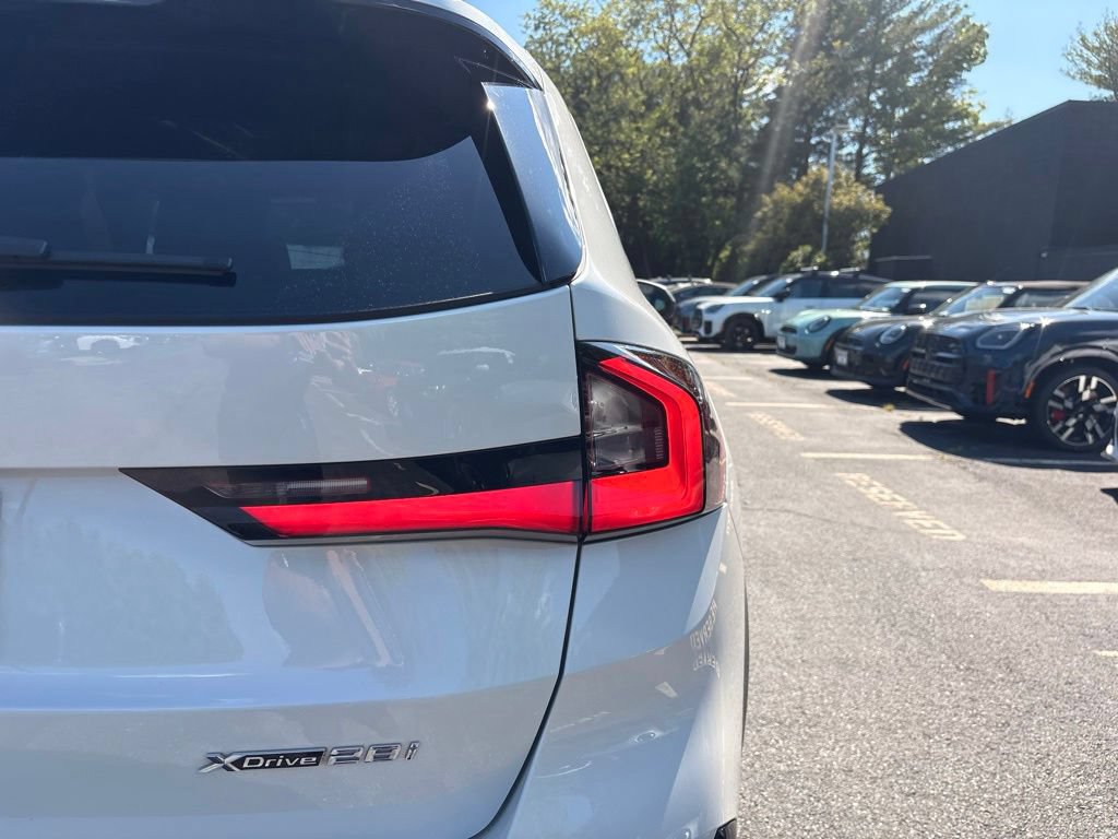 Used 2024 BMW X1 xDrive28i w/ Premium Package AWD/4WD image 12