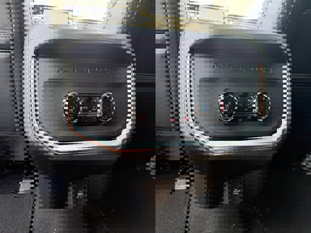 New 2025 Ford Expedition Max Platinum image 14