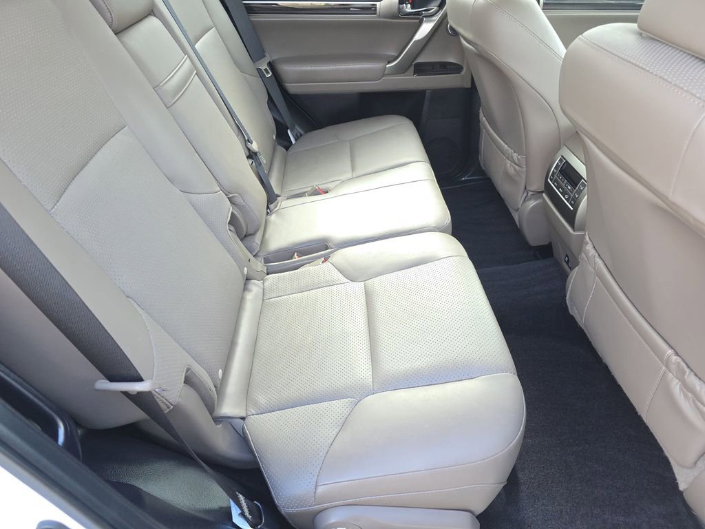 Certified 2020 Lexus GX 460 Luxury w/ Accessory Package image 21