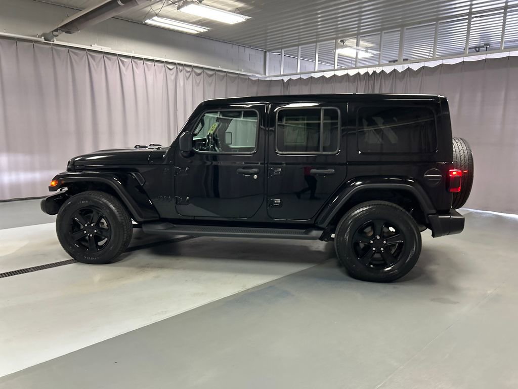 Used 2021 Jeep Wrangler Unlimited Sahara image 4