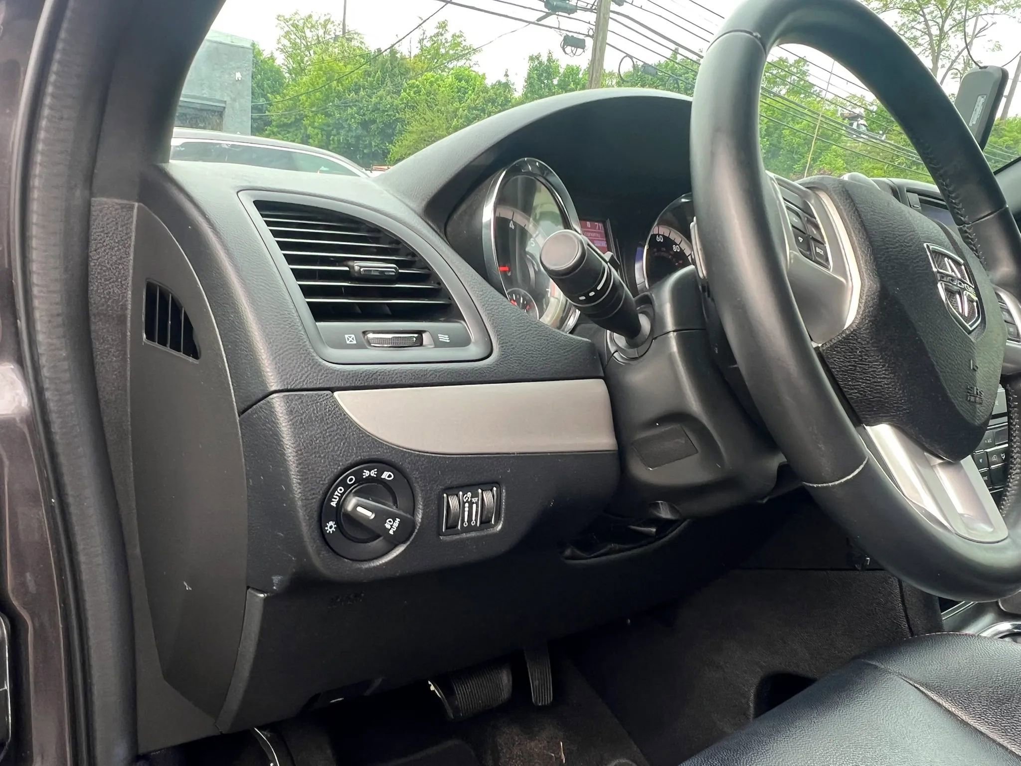 Used 2016 Dodge Grand Caravan R/T FWD image 15