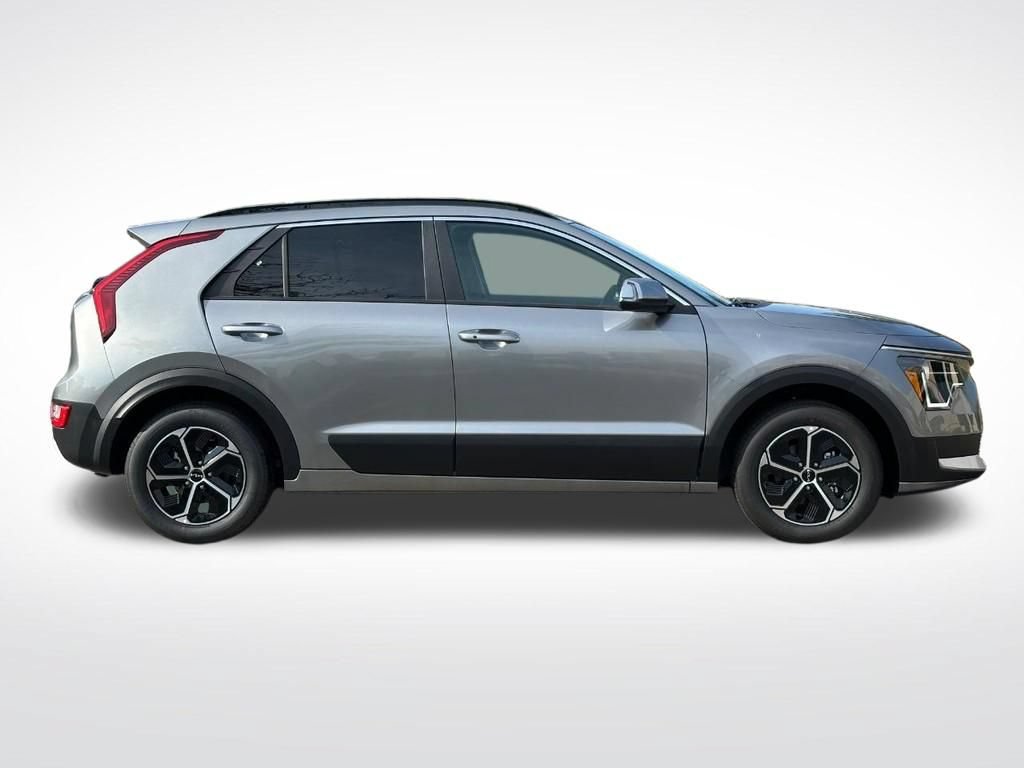 New 2026 Kia Niro EX FWD video 2