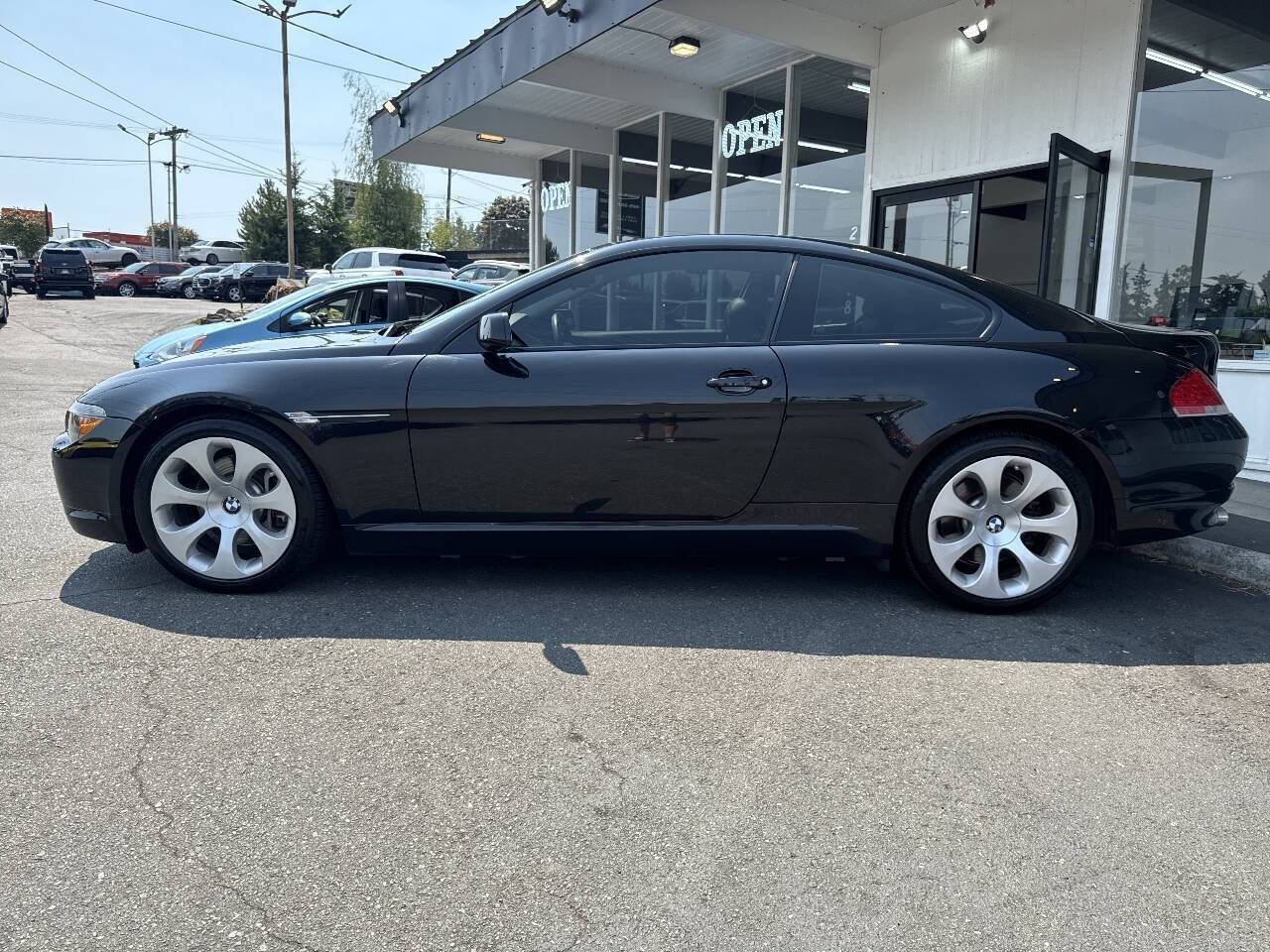 Used 2005 BMW 645Ci Coupe RWD image 2