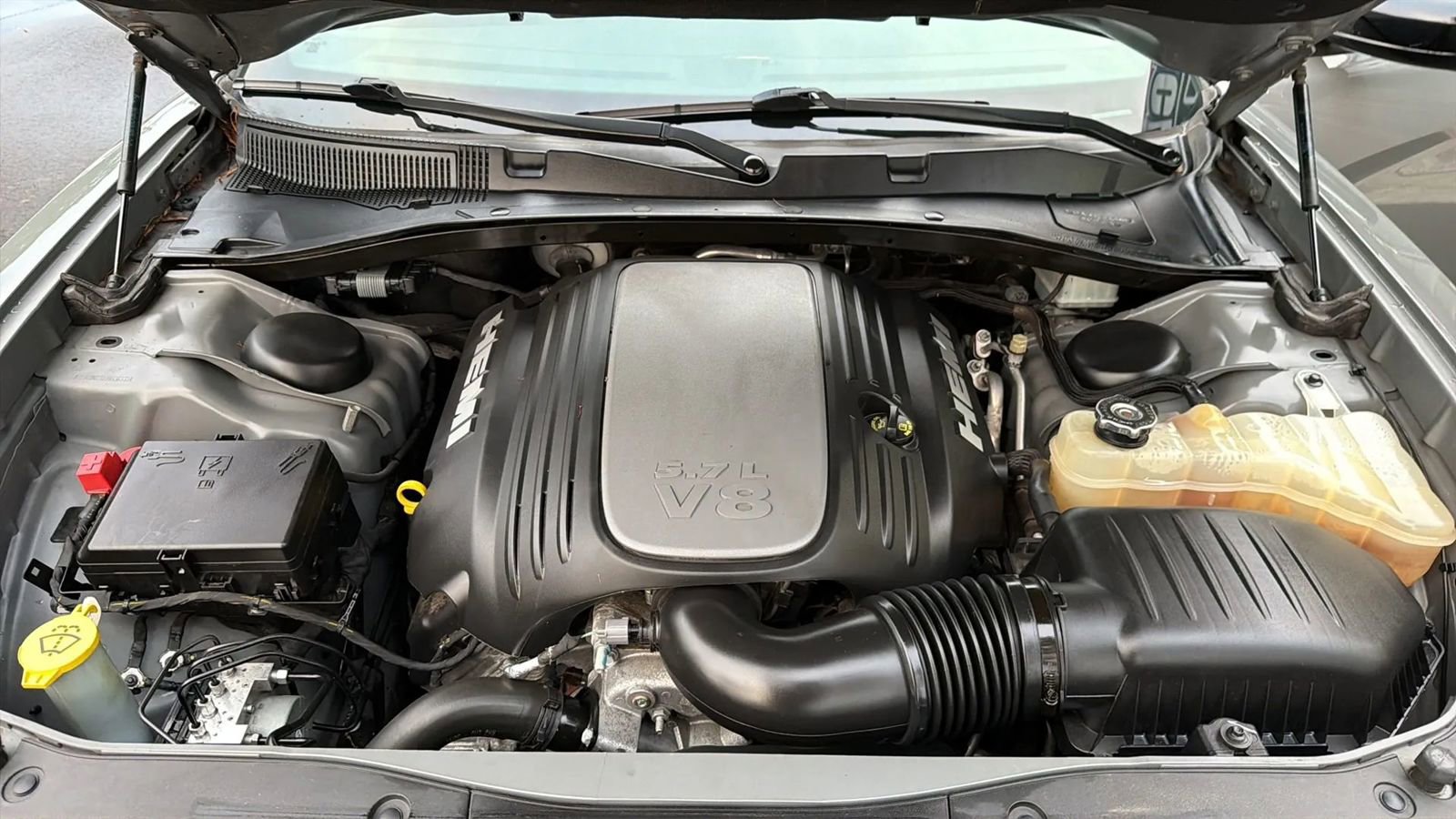 Used 2018 Dodge Charger R/T w/ Plus Group image 15