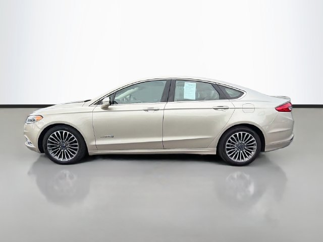 Used 2017 Ford Fusion Titanium FWD image 4