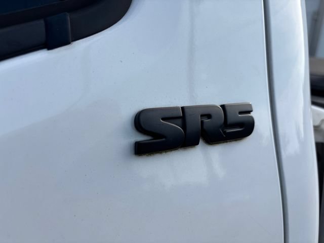 Used 2020 Toyota Tacoma SR5 w/ SR5 Appearance Package (SM) RWD image 8