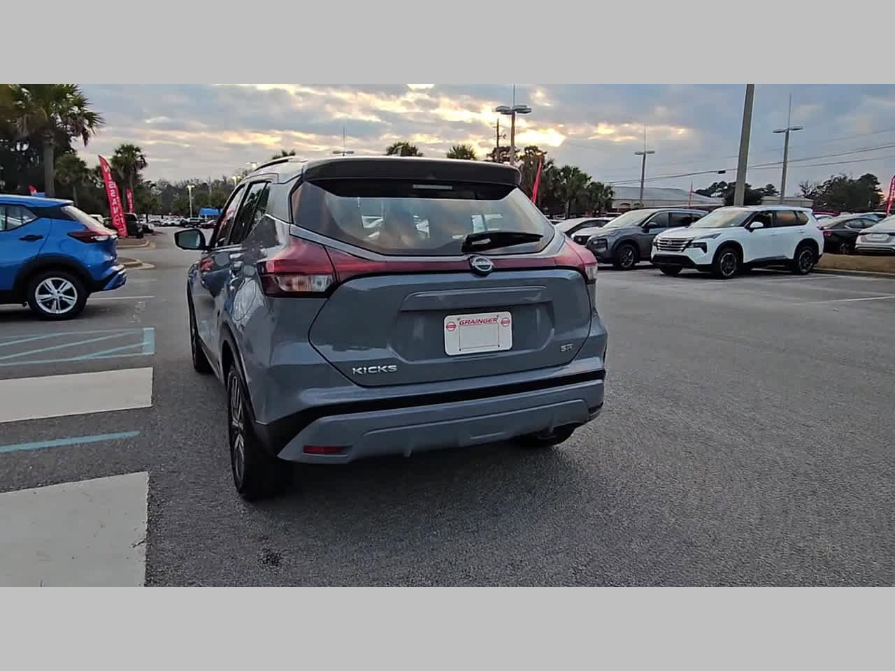Used 2024 Nissan Kicks SR FWD image 30