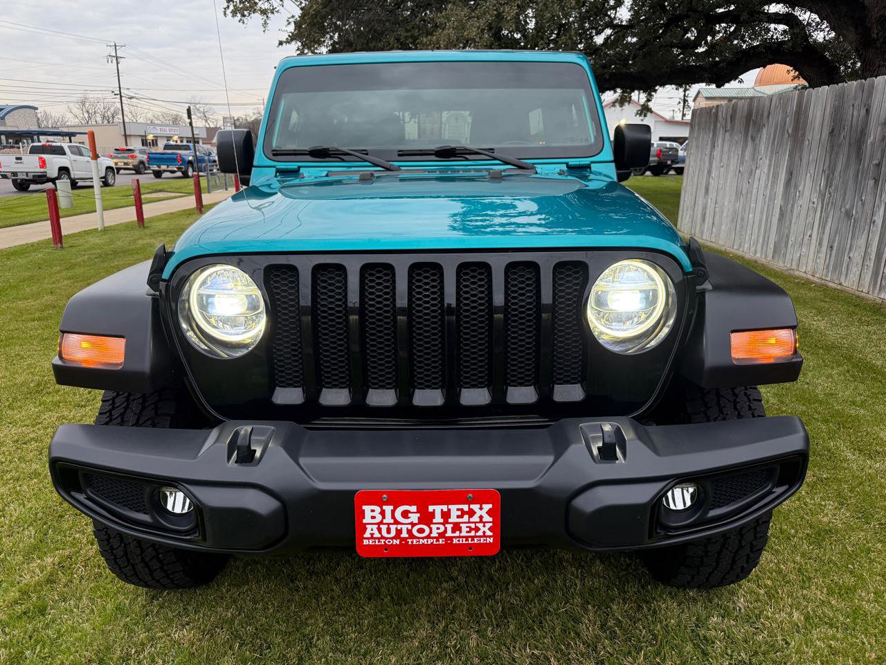 Used 2020 Jeep Wrangler Unlimited Sport image 3