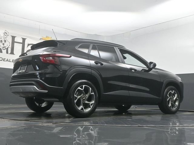 New 2026 Chevrolet Trax LT image 11