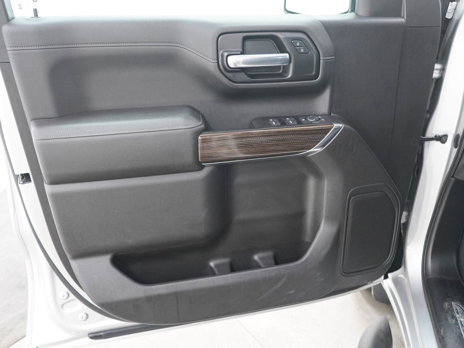 Used 2020 Chevrolet Silverado 1500 LT w/ All-Star Edition AWD/4WD image 21