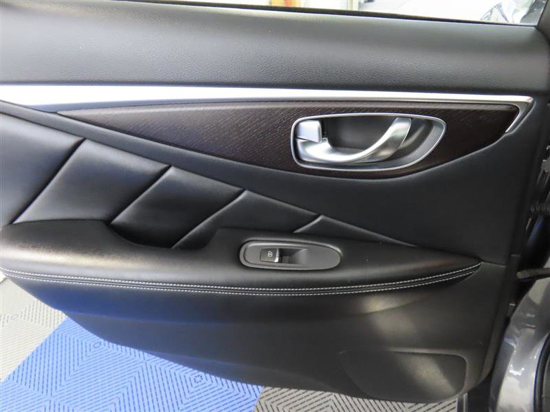 Used 2022 INFINITI Q50 Sensory image 32