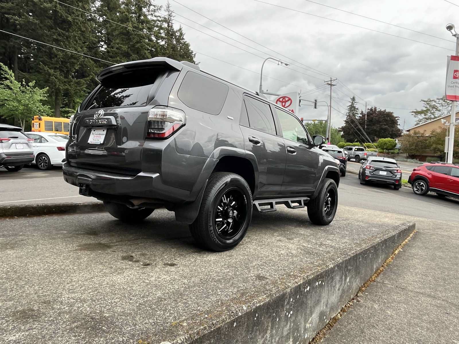 Certified 2021 Toyota 4Runner SR5 Premium w/ Moonroof Package AWD/4WD image 8