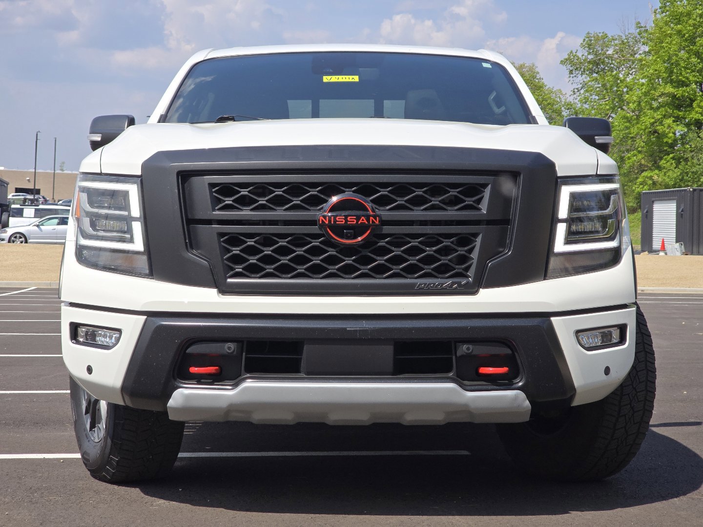 Used 2023 Nissan Titan PRO-4X w/ Pro-4x Convenience Package AWD/4WD image 27