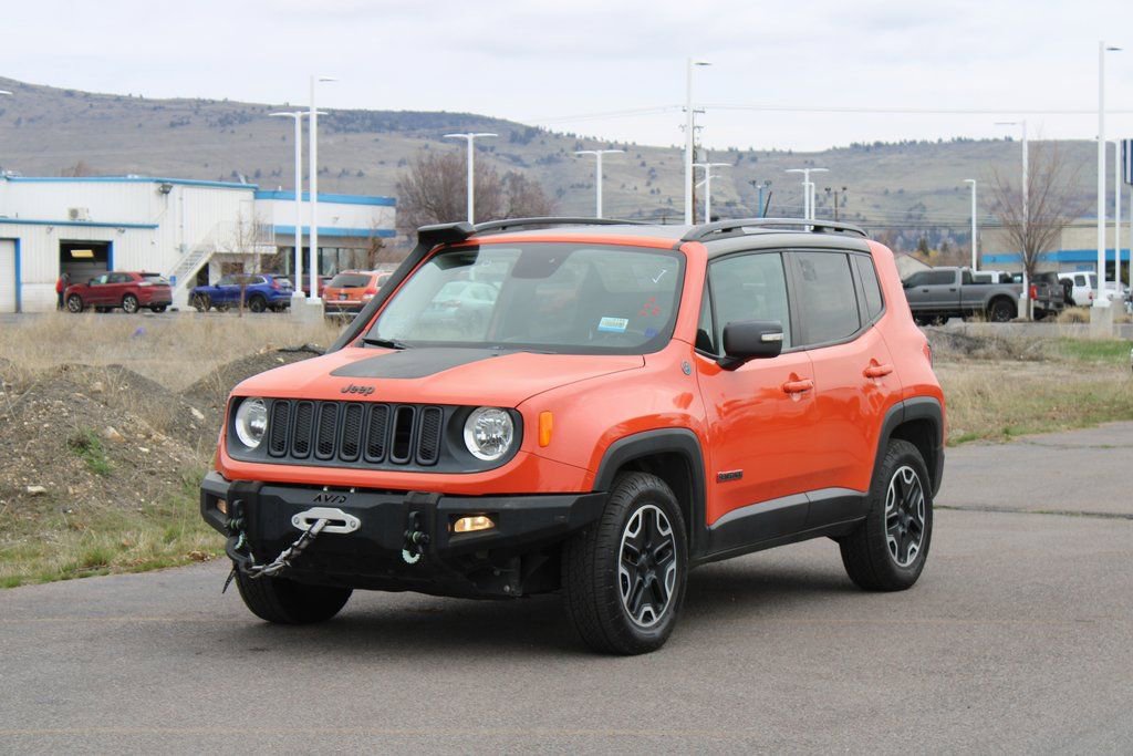 Used 2015 Jeep Renegade Trailhawk w/ Safety & Security Group I AWD/4WD image 8
